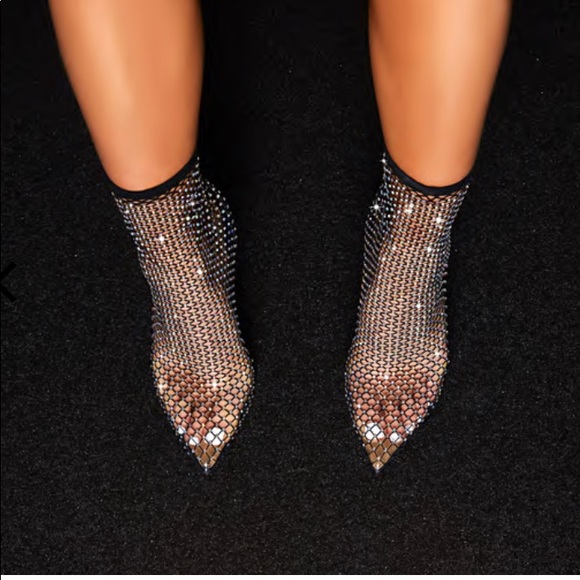 BRAND NEW Ankle Sock Boot In Black Fishnet Heel - Picture 3 of 10